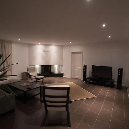 Gaestehaus Am Paradieshof Apartamento *